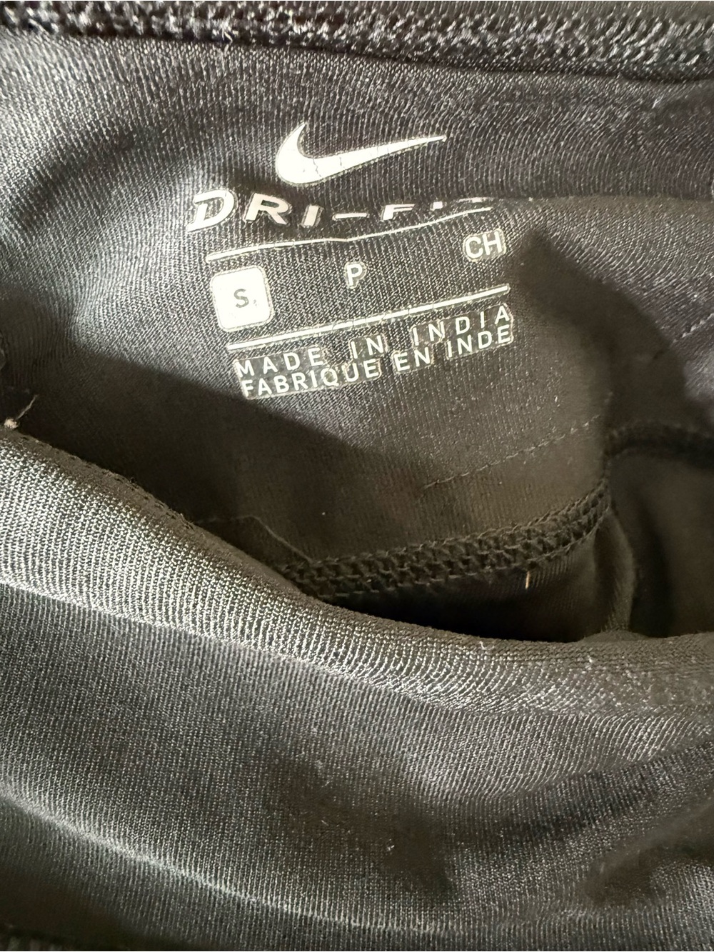 ALO Yoga, Express, Nike, Cosmo Workout Bundle - Picture 4 of 5